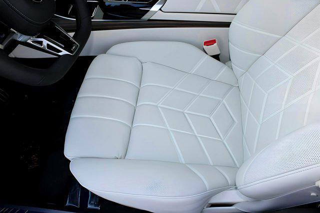new 2025 BMW 760 car, priced at $129,735
