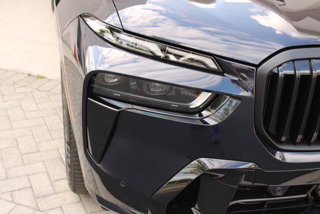 new 2026 BMW X7 car, priced at $117,075