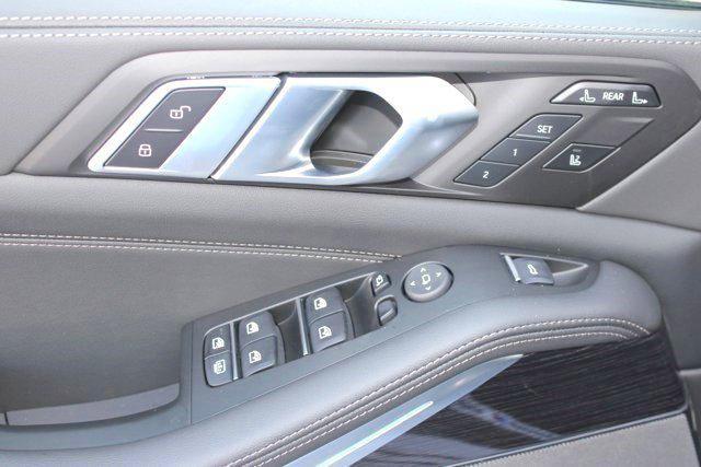 new 2026 BMW X7 car, priced at $98,925