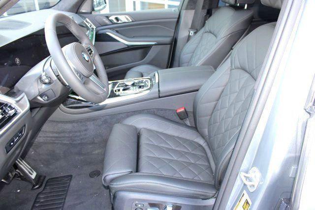 new 2026 BMW X7 car, priced at $98,925