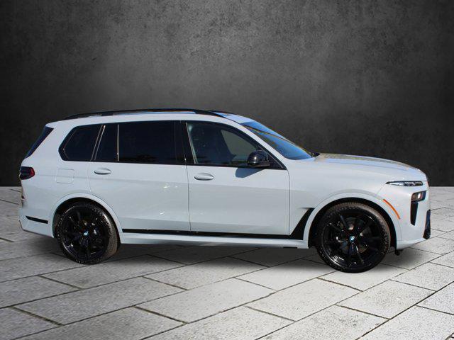 new 2025 BMW X7 car, priced at $119,595