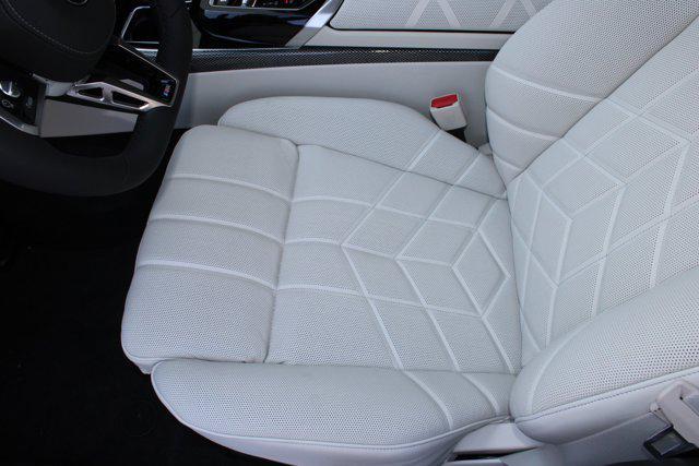 new 2025 BMW 760 car, priced at $135,765