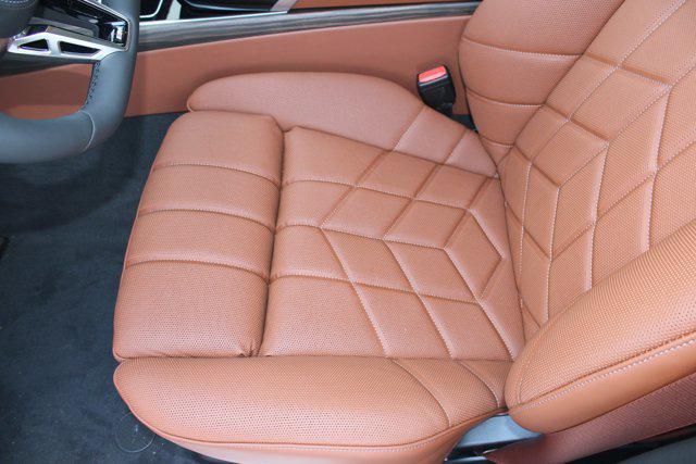 new 2025 BMW 760 car, priced at $129,685