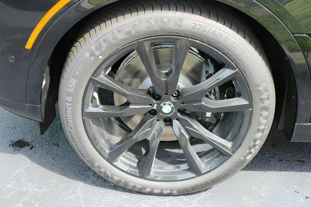 new 2026 BMW X7 car, priced at $99,635