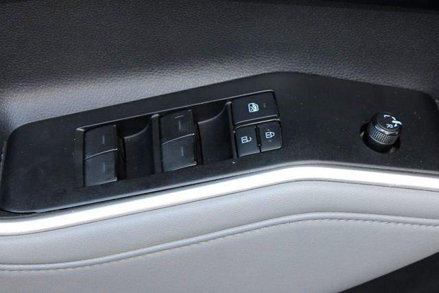 used 2020 Toyota Highlander Hybrid car, priced at $25,998