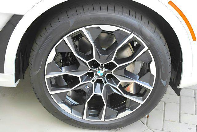 new 2026 BMW X7 car, priced at $98,255