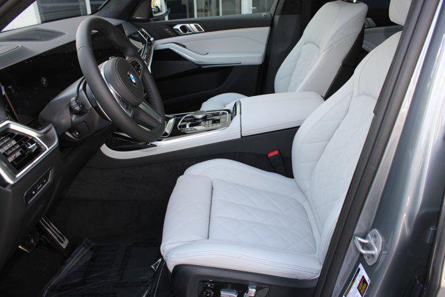 new 2026 BMW X7 car, priced at $99,935