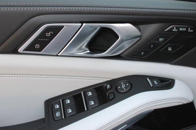 new 2026 BMW X7 car, priced at $99,935