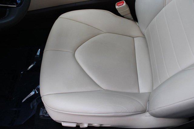 used 2020 Toyota Highlander car, priced at $24,498