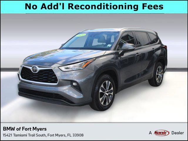 used 2020 Toyota Highlander car, priced at $24,499