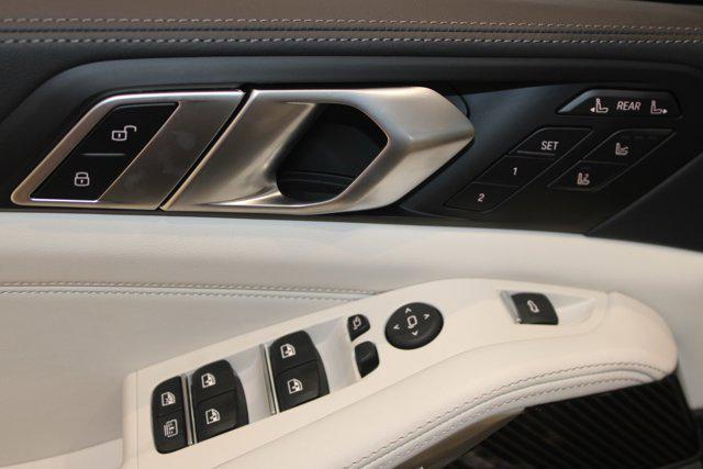 new 2026 BMW X7 car, priced at $124,335
