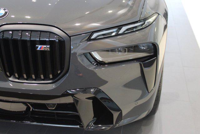 new 2026 BMW X7 car, priced at $124,335