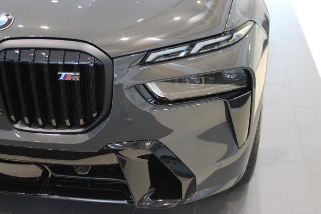 new 2026 BMW X7 car, priced at $124,335
