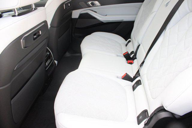 new 2026 BMW X7 car, priced at $99,935