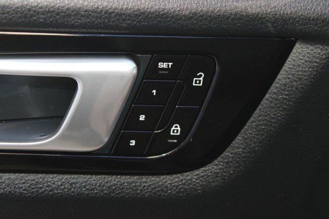 used 2019 Porsche Cayenne car, priced at $32,997