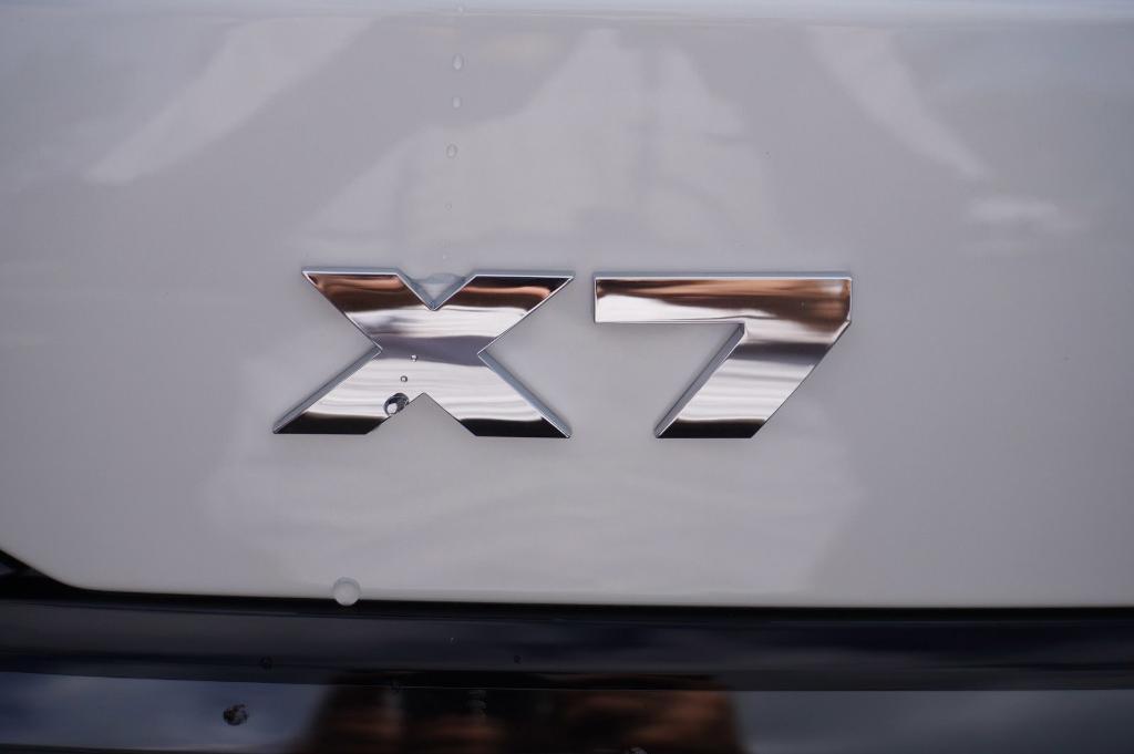 new 2025 BMW X7 car, priced at $119,425