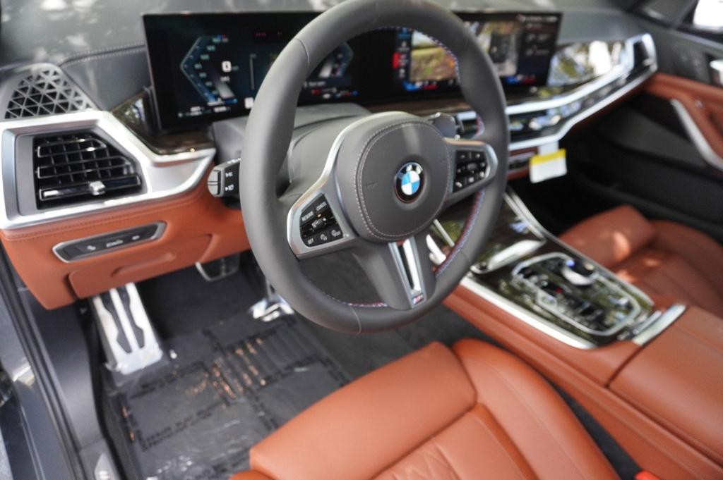 new 2025 BMW X7 car, priced at $123,225