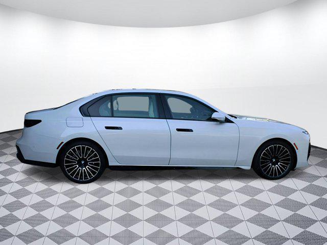 new 2025 BMW 760 car, priced at $132,635