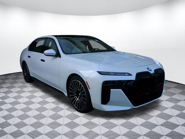 new 2025 BMW 760 car, priced at $132,635