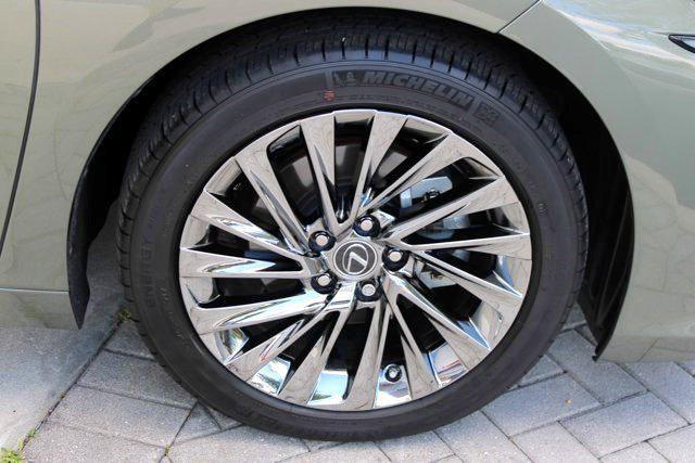 used 2024 Lexus ES 350 car, priced at $43,697