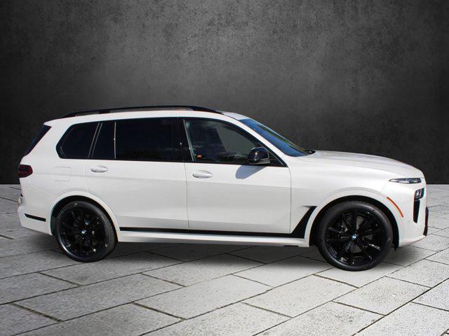 new 2025 BMW X7 car, priced at $121,525