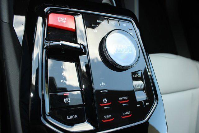 new 2025 BMW M5 car, priced at $128,075