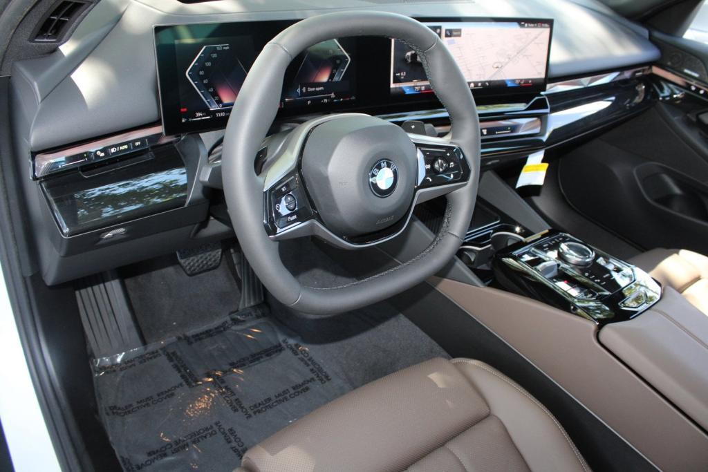 new 2024 BMW 540 car, priced at $69,975