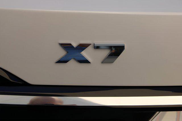 new 2025 BMW X7 car, priced at $120,610
