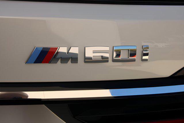 new 2025 BMW X7 car, priced at $120,610