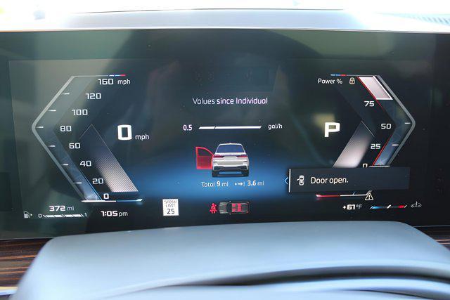 new 2025 BMW X7 car, priced at $120,610
