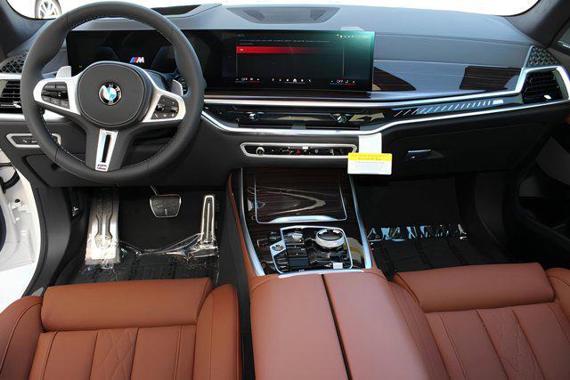 new 2025 BMW X7 car, priced at $120,610