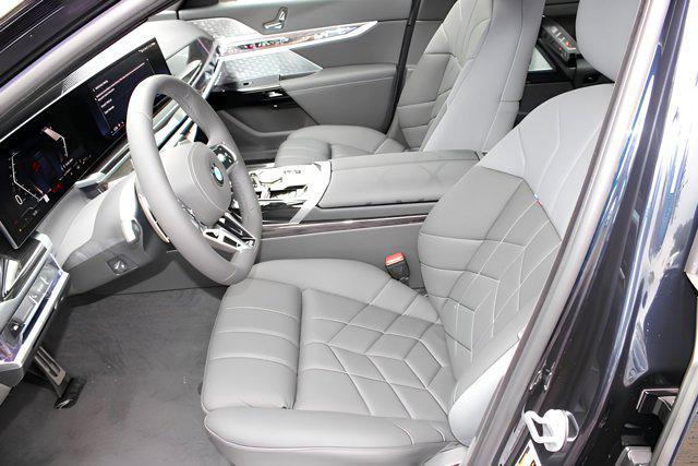 new 2025 BMW 760 car, priced at $137,435