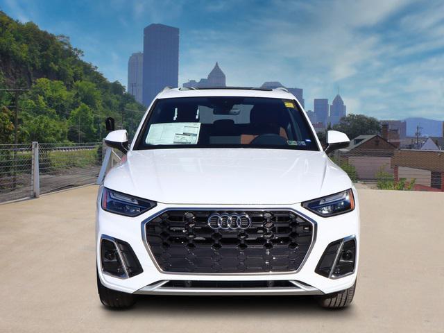 new 2025 Audi Q5 car, priced at $65,570