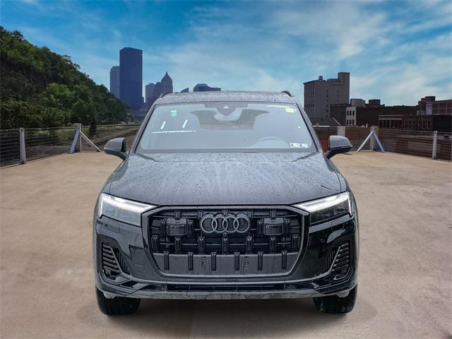 new 2025 Audi Q7 car, priced at $77,735