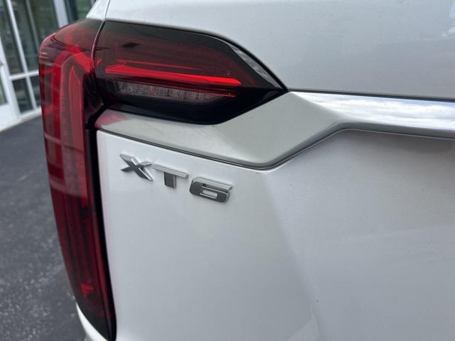 used 2023 Cadillac XT6 car, priced at $38,870