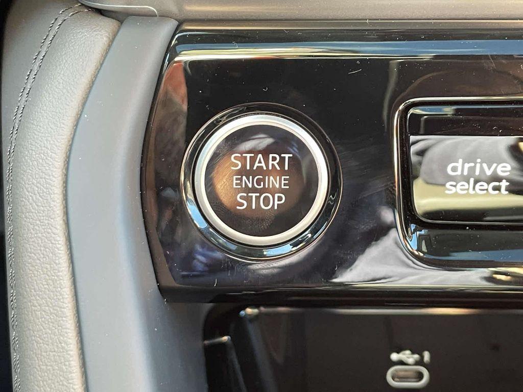 new 2025 Audi Q5 car, priced at $61,300