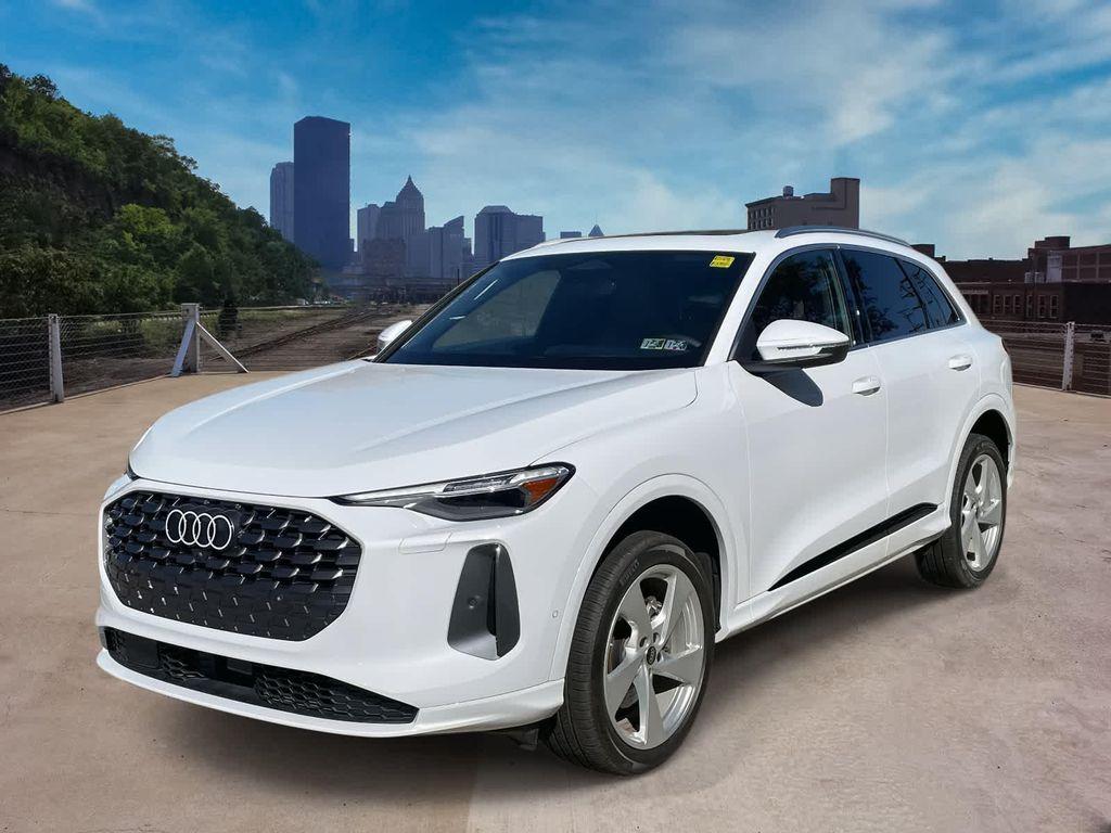 new 2025 Audi Q5 car, priced at $61,300