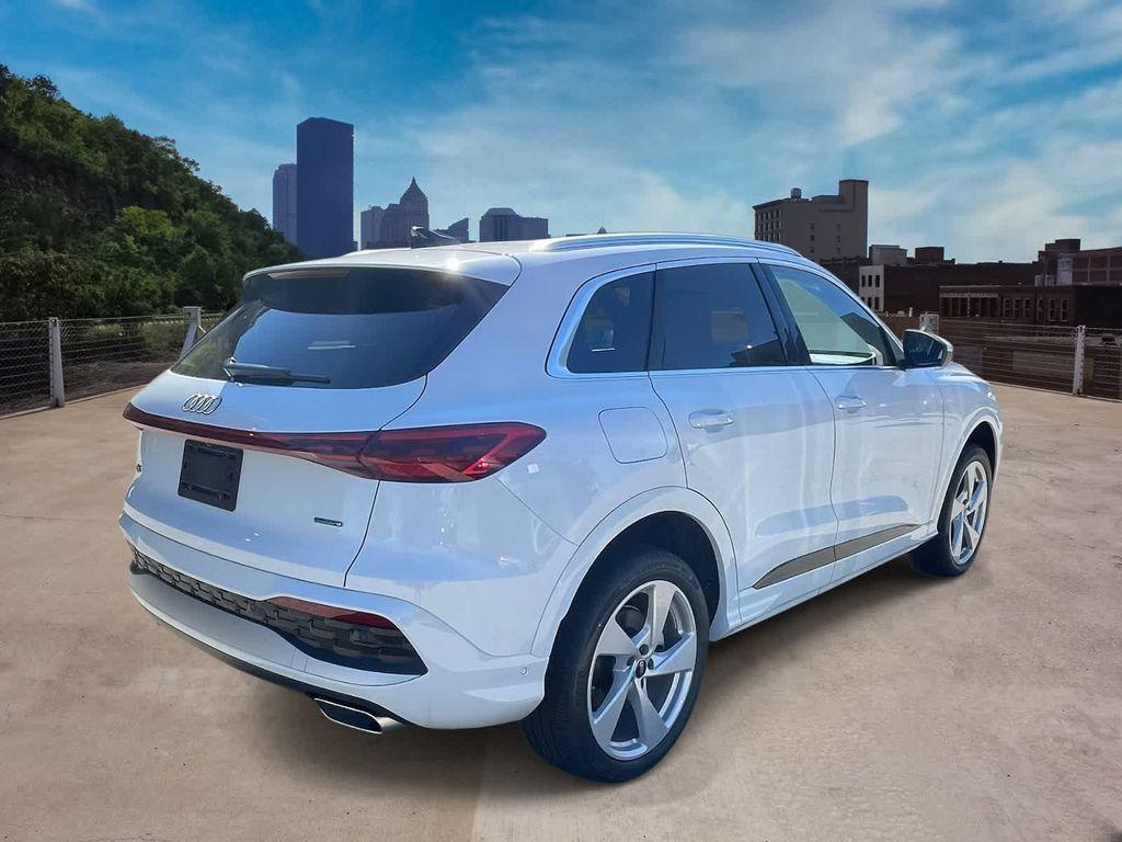 new 2025 Audi Q5 car, priced at $61,300