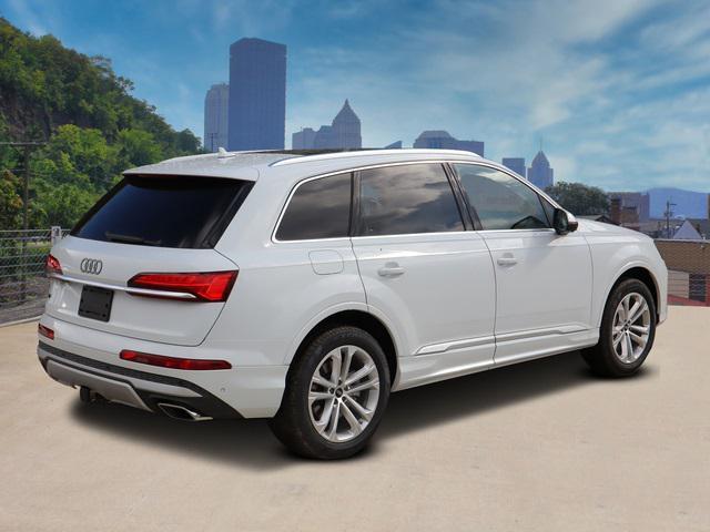 new 2025 Audi Q7 car, priced at $75,930