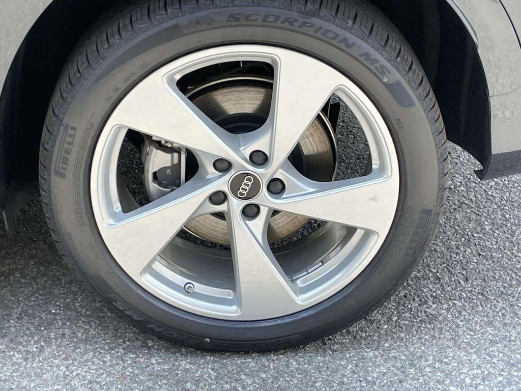 new 2025 Audi Q5 car, priced at $59,890