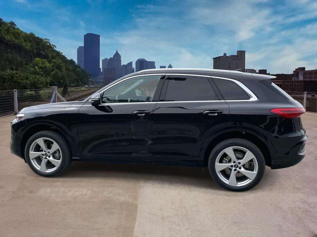 new 2025 Audi Q5 car, priced at $60,975