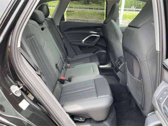 new 2025 Audi Q5 car, priced at $60,975