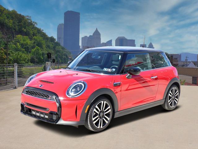 used 2023 MINI Hardtop car, priced at $26,218