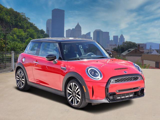 used 2023 MINI Hardtop car, priced at $26,218