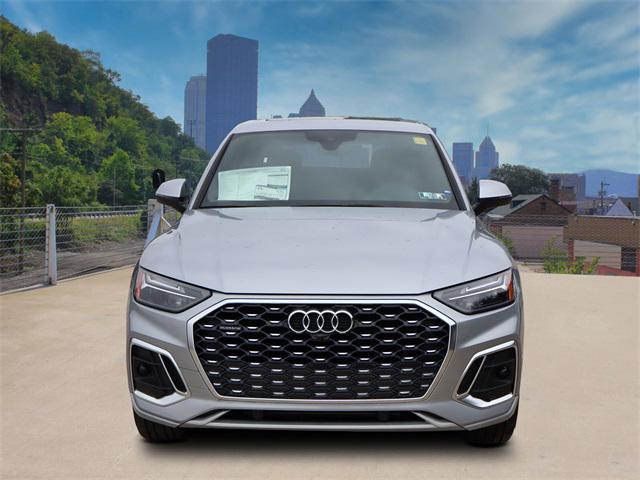 new 2025 Audi Q5 car, priced at $59,950