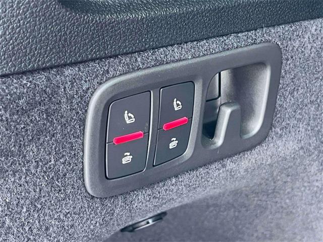 used 2025 Audi Q7 car, priced at $59,358