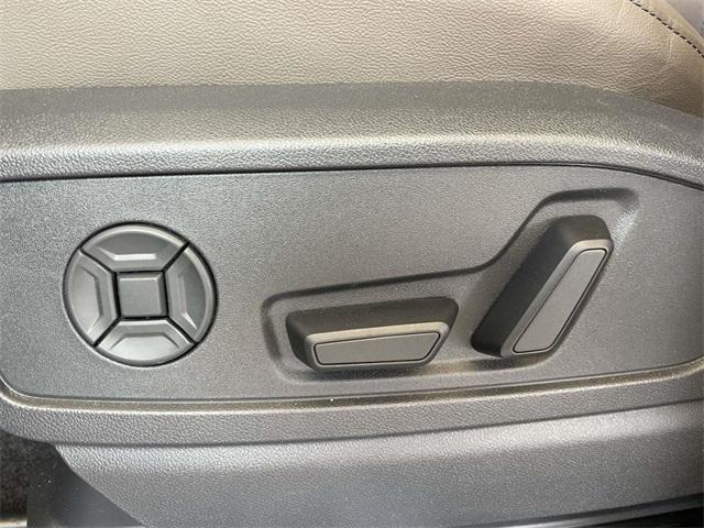 new 2025 Audi Q5 car, priced at $60,570