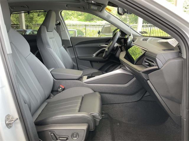 new 2025 Audi Q5 car, priced at $61,300
