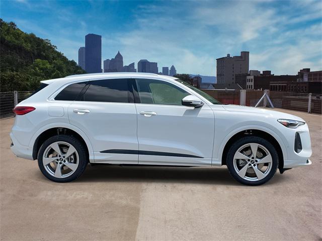 new 2025 Audi Q5 car, priced at $61,300