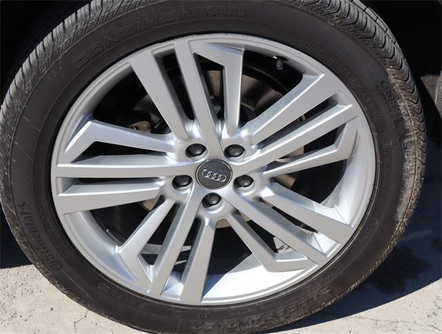 used 2018 Audi Q5 car, priced at $18,676